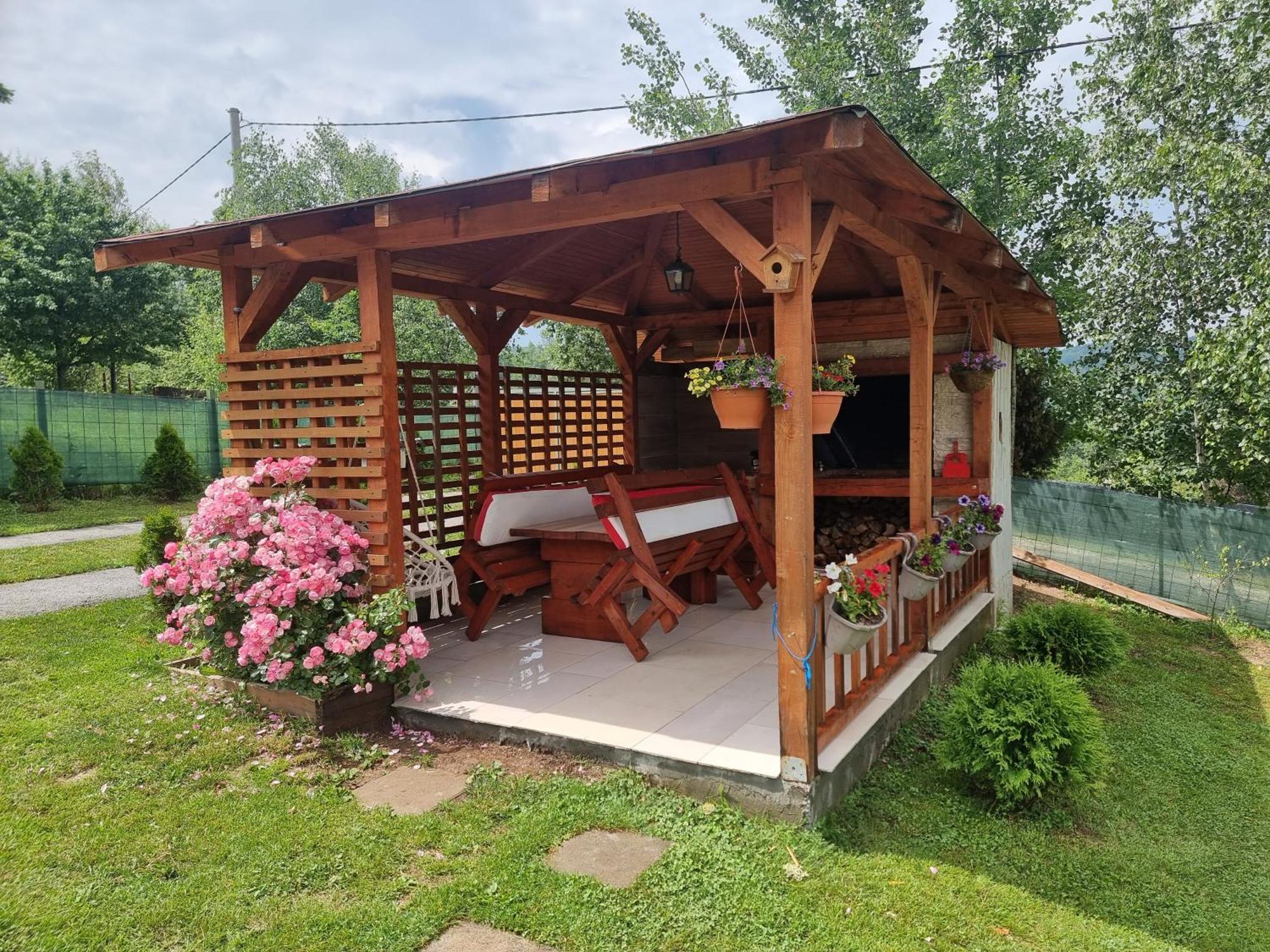 Mountain House Brutusi 17 Bjelasnica Trnovo Bih Luaran gambar