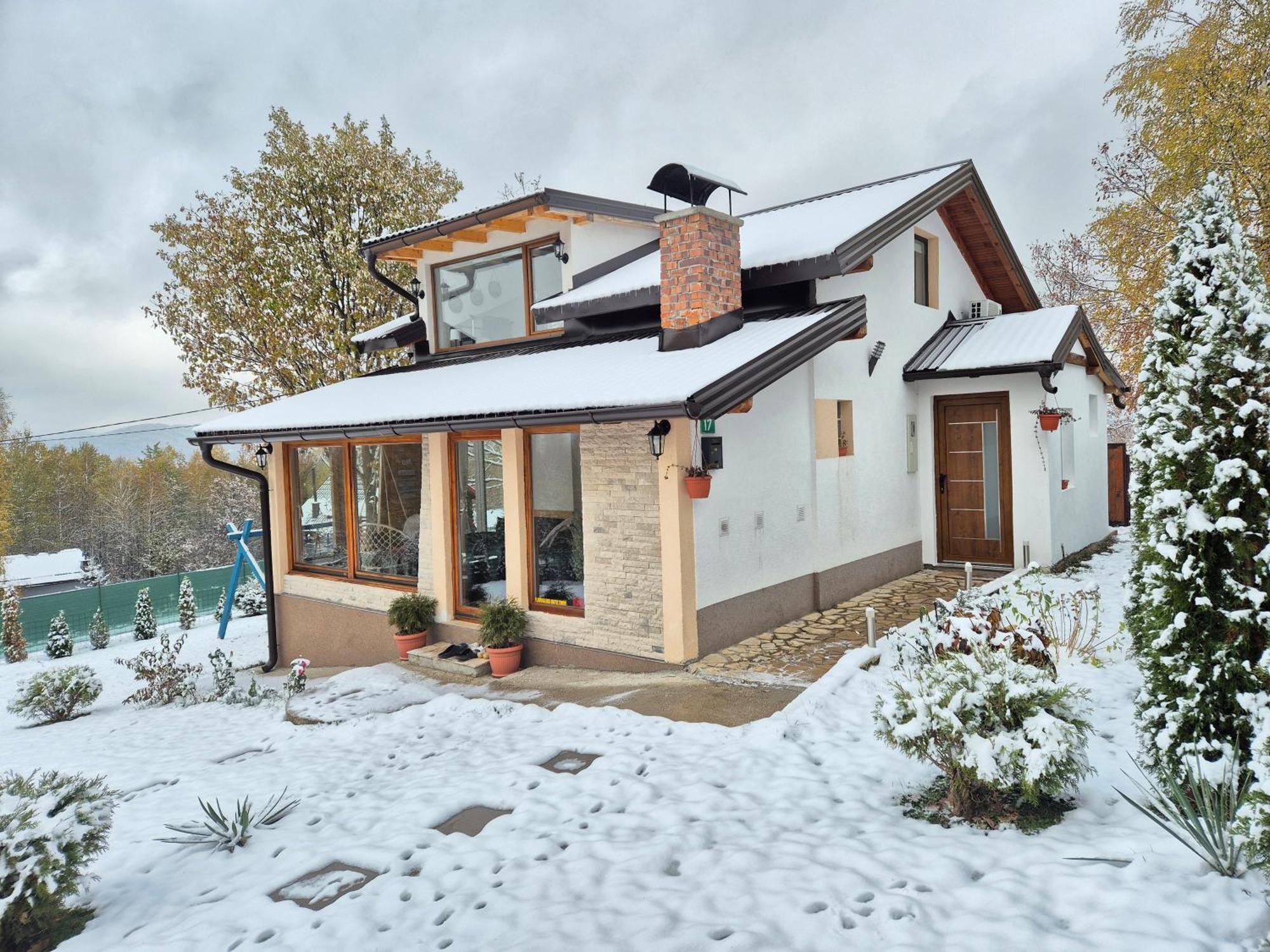 Mountain House Brutusi 17 Bjelasnica Trnovo Bih Luaran gambar